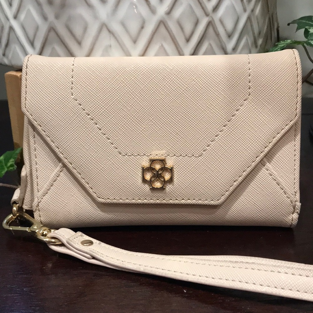 ❌SOLD❌Ann Taylor Wallet/Wristlet